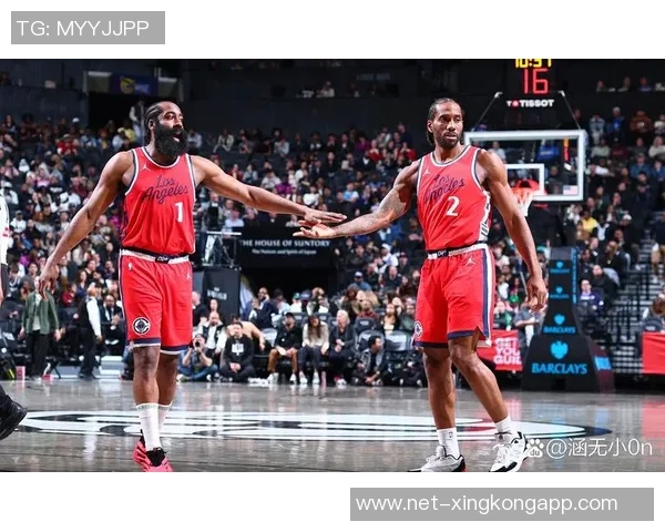 哈登全力以赴阻止雷霆获得明年乐透签让人心痛不已